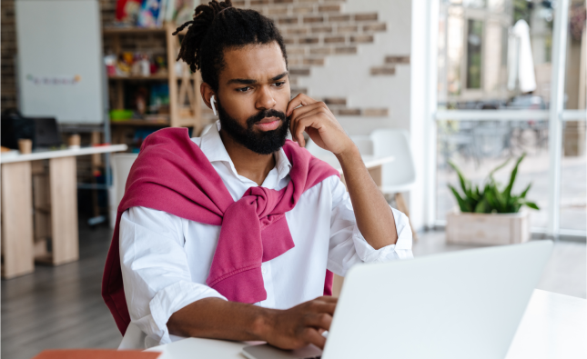 Do freelance job sites charge a fee