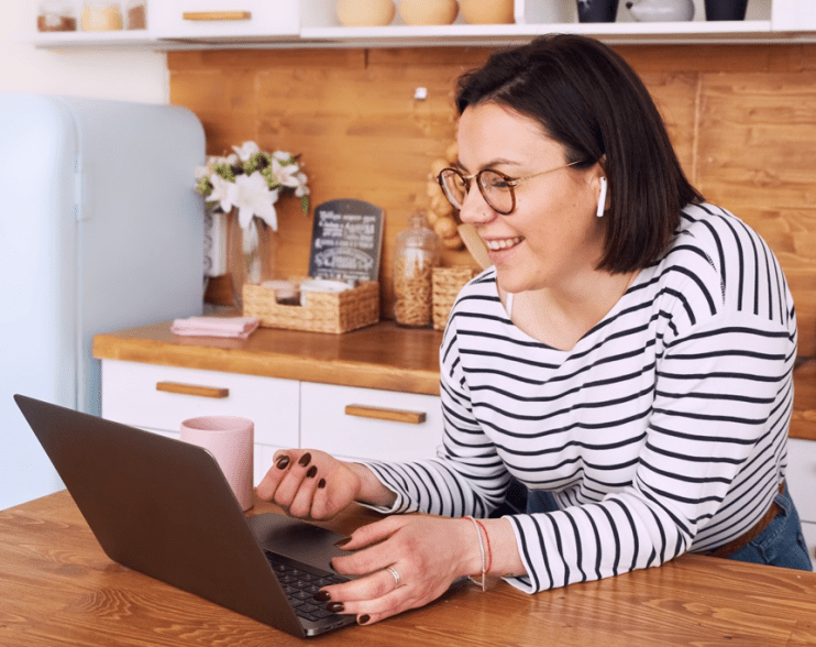 How hiring freelancers can help launch your start-up