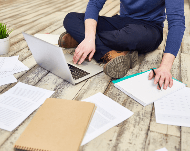 How to Keep Your Job and Side Gig at the Same Time