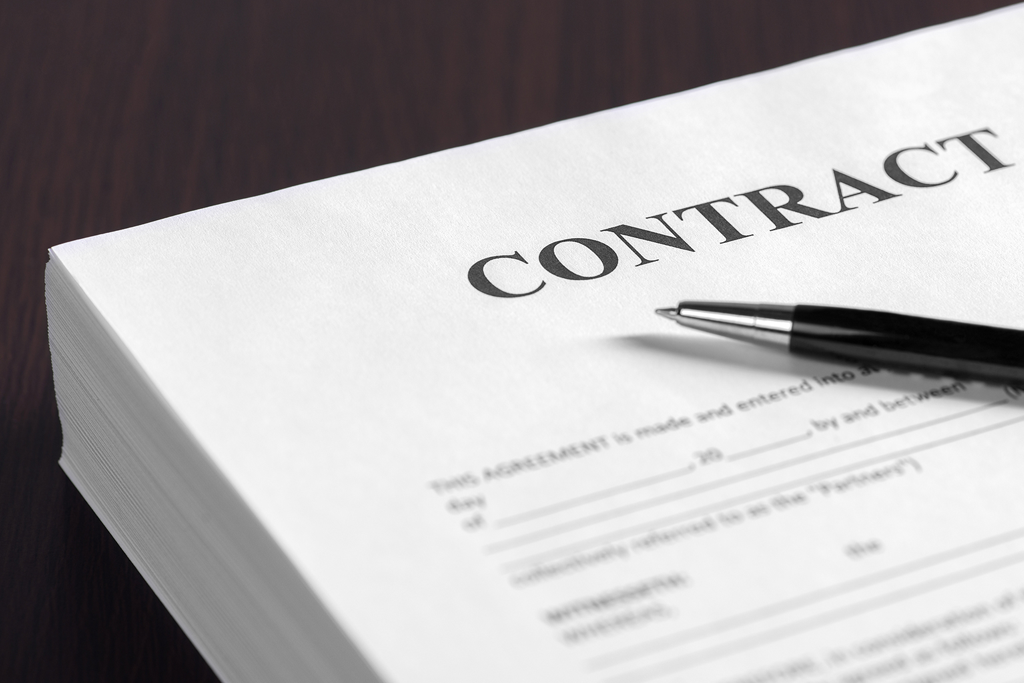 What Should Your Freelancing Contract Cover to Protect You?