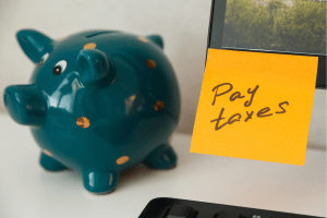 How Do Freelancers Pay Tax?